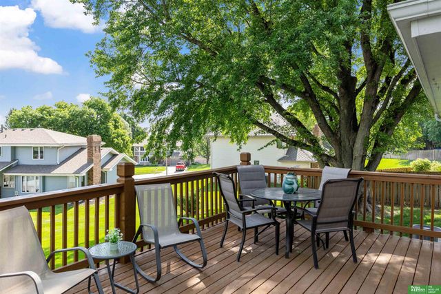 1811 S 167th Avenue Circle, Omaha, NE 68130