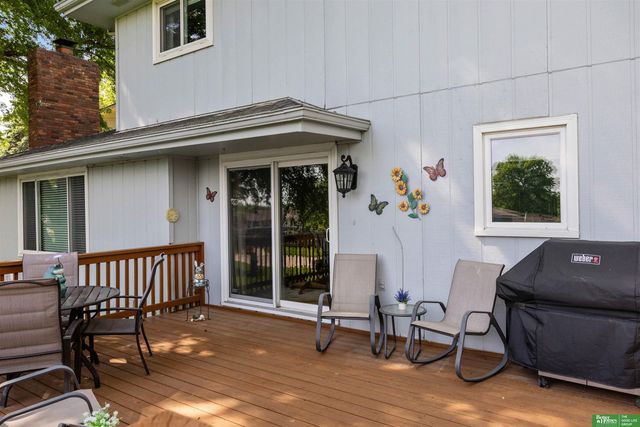 1811 S 167th Avenue Circle, Omaha, NE 68130