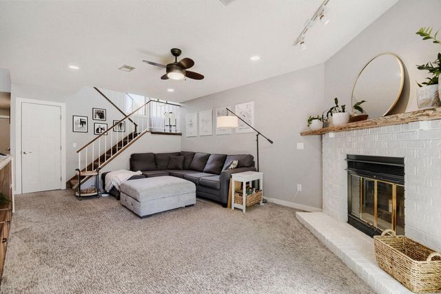 8862 Cottonwood Lane N, Maple Grove, MN 55369