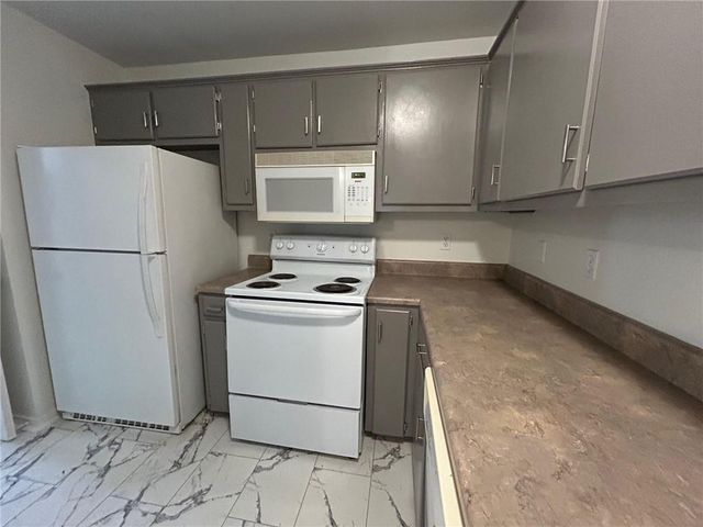 6352 Burnham Wood Place, Mobile, AL 36608