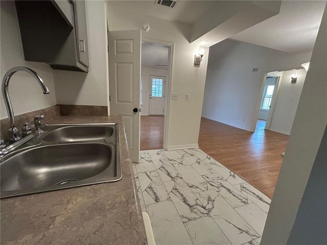 6352 Burnham Wood Place, Mobile, AL 36608