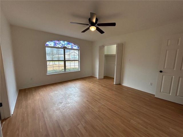 6352 Burnham Wood Place, Mobile, AL 36608