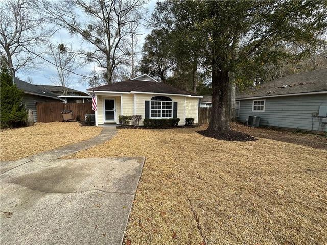 6352 Burnham Wood Place, Mobile, AL 36608