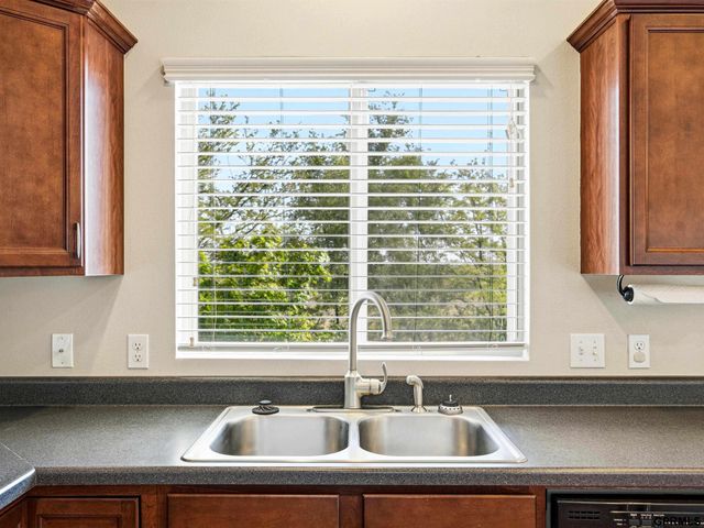4511 Waterford Avenue, Bellevue, NE 68133