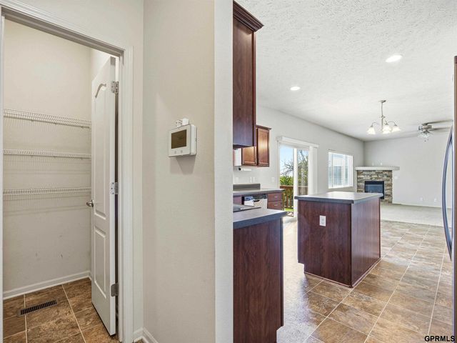 4511 Waterford Avenue, Bellevue, NE 68133