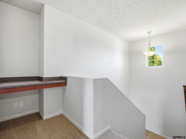 4511 Waterford Avenue, Bellevue, NE 68133