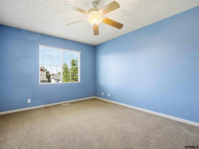 4511 Waterford Avenue, Bellevue, NE 68133