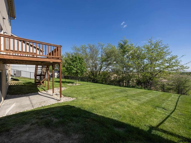 4511 Waterford Avenue, Bellevue, NE 68133