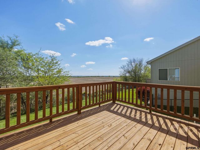 4511 Waterford Avenue, Bellevue, NE 68133