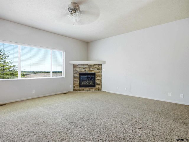 4511 Waterford Avenue, Bellevue, NE 68133