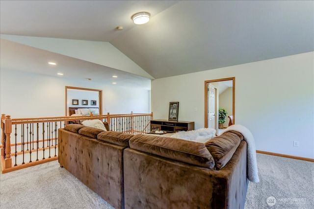 907 196th Place SW, Lynnwood, WA 98036