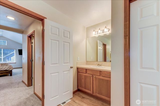 907 196th Place SW, Lynnwood, WA 98036