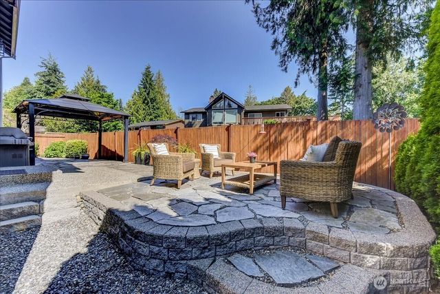 907 196th Place SW, Lynnwood, WA 98036