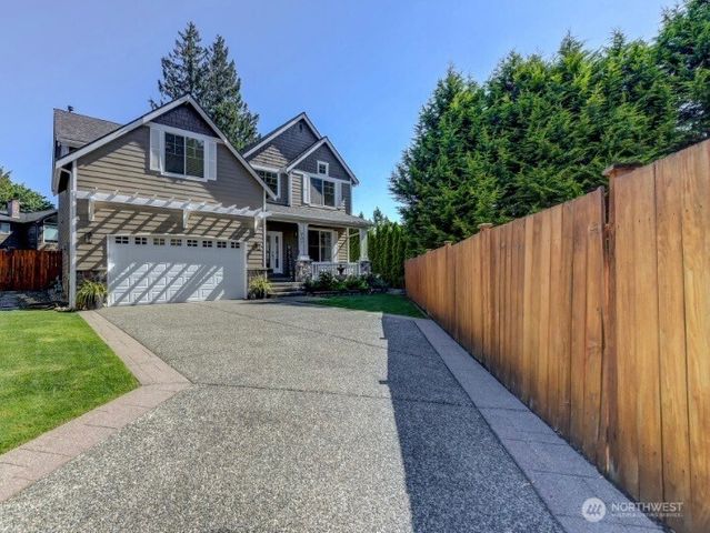 907 196th Place SW, Lynnwood, WA 98036