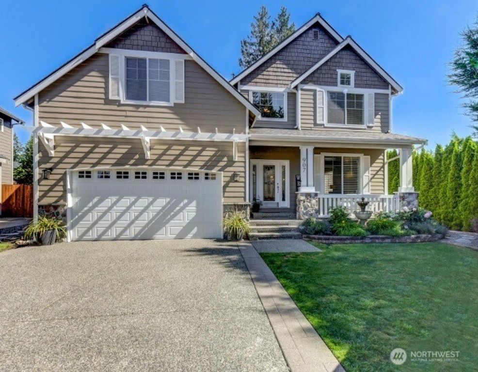 907 196th Place SW, Lynnwood, WA 98036