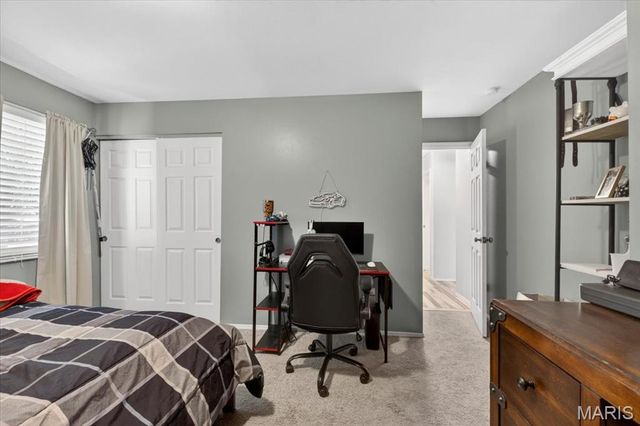 10720 Forest Path Drive, Sunset Hills, MO 63128