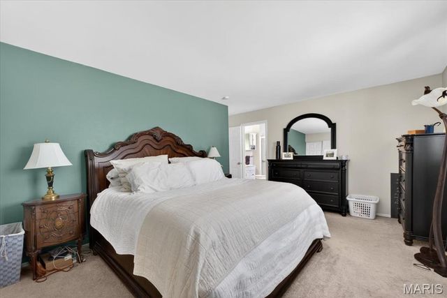 10720 Forest Path Drive, Sunset Hills, MO 63128