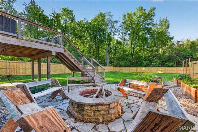 10720 Forest Path Drive, Sunset Hills, MO 63128