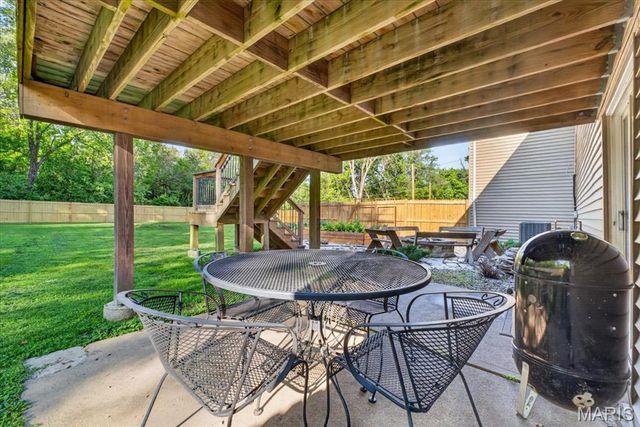 10720 Forest Path Drive, Sunset Hills, MO 63128