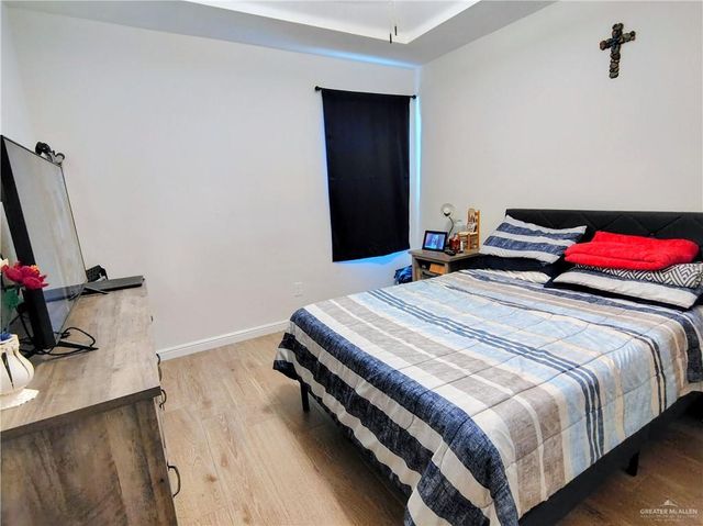 1011 W Sycamore Avenue, Alton, TX 78573