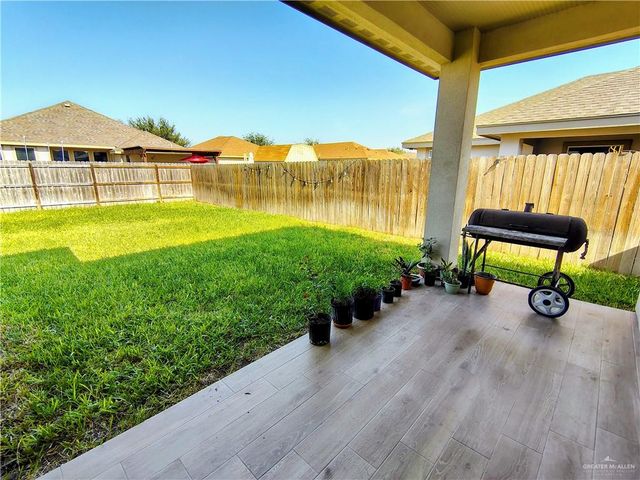 1011 W Sycamore Avenue, Alton, TX 78573