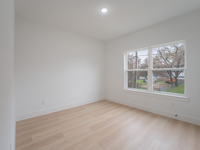 4715 Nome Street, Dallas, TX 75216