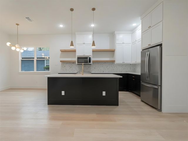 4715 Nome Street, Dallas, TX 75216