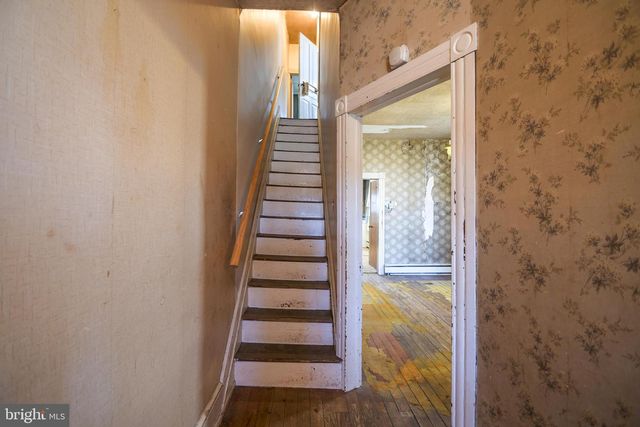 507 POTTSTOWN AVE, Pennsburg, PA 18073
