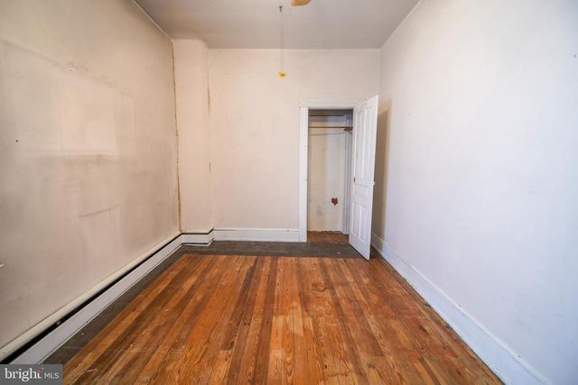 507 POTTSTOWN AVE, Pennsburg, PA 18073