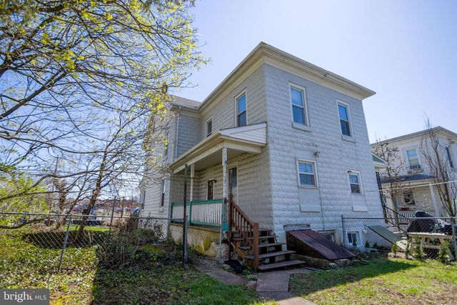 507 POTTSTOWN AVE, Pennsburg, PA 18073