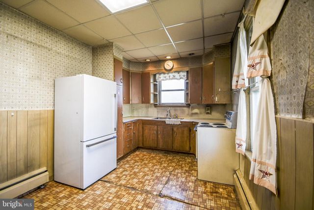 507 POTTSTOWN AVE, Pennsburg, PA 18073