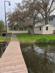 9114 Pontiac Lake Road, White Lake, MI 48386