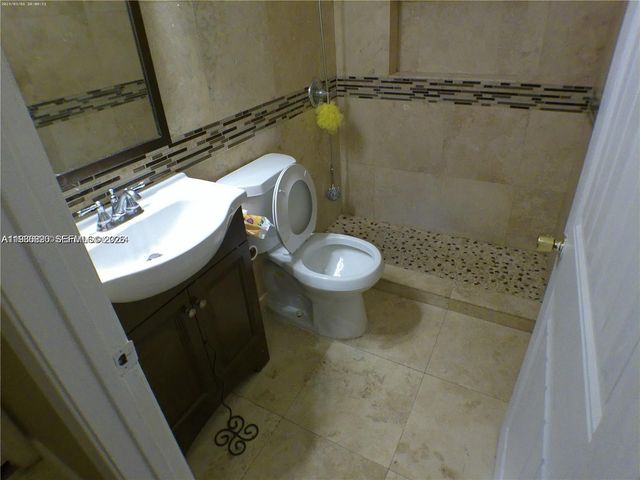 1490 SW 85th Ter, Pembroke Pines, FL 33025