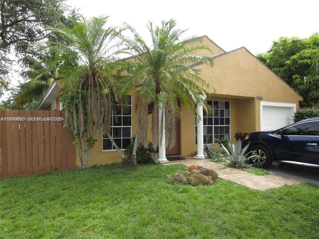 1490 SW 85th Ter, Pembroke Pines, FL 33025