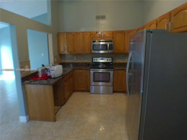 1490 SW 85th Ter, Pembroke Pines, FL 33025