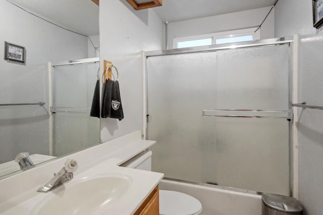 1931 Glen Harbor Dr, Ceres, CA 95307