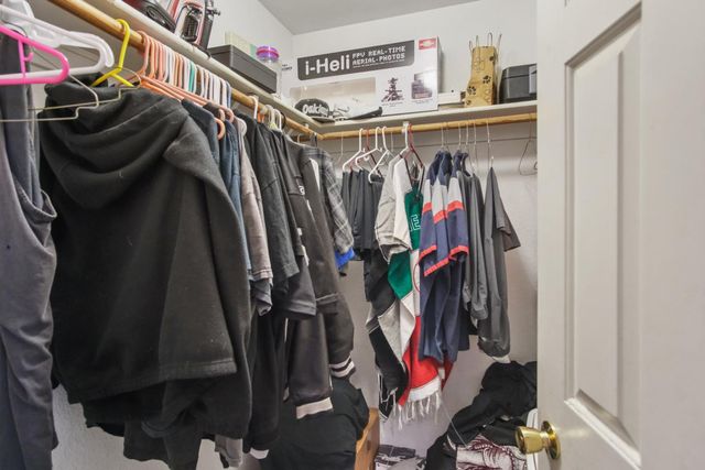 1931 Glen Harbor Dr, Ceres, CA 95307