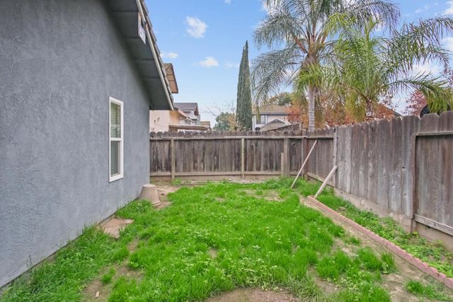 1931 Glen Harbor Dr, Ceres, CA 95307