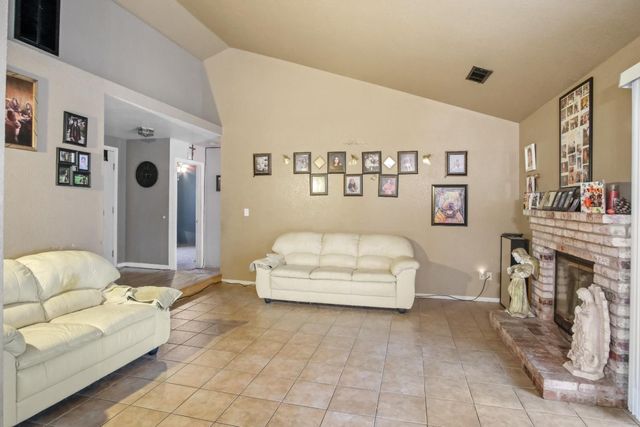 1931 Glen Harbor Dr, Ceres, CA 95307