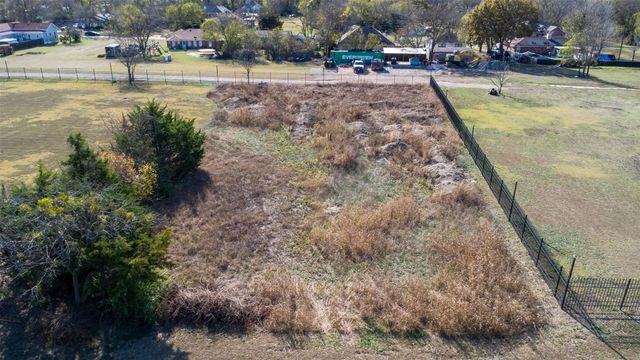 20 S Lancaster Hutchins Road, Lancaster, TX 75146