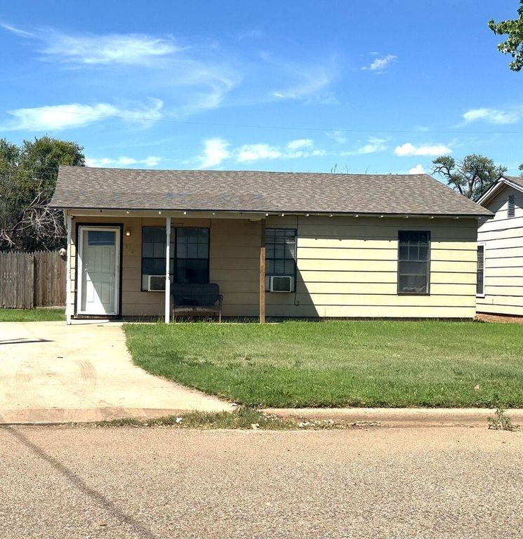 412 W 29th Street, Plainview, TX 79072