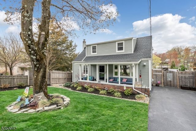 3 Canterbury Rd, Ringwood Boro, NJ 07456