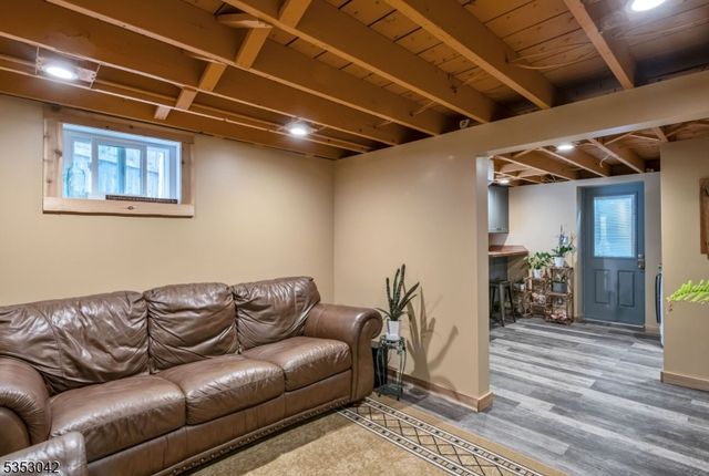 3 Canterbury Rd, Ringwood Boro, NJ 07456