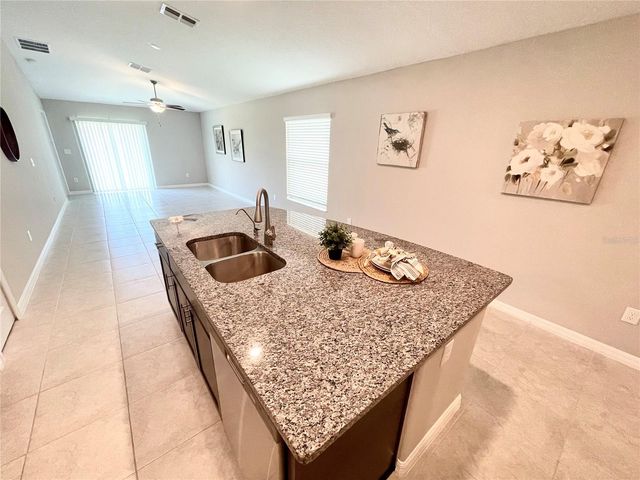 7104 AMELIA COVE COURT, Sun City Center, FL 33573