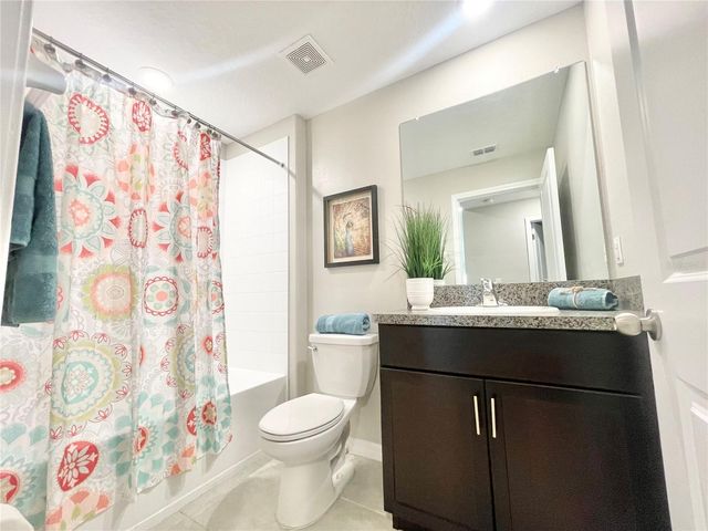 7104 AMELIA COVE COURT, Sun City Center, FL 33573