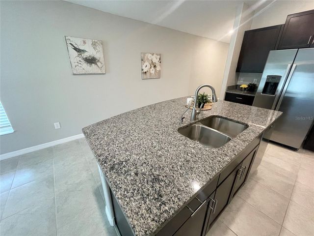 7104 AMELIA COVE COURT, Sun City Center, FL 33573