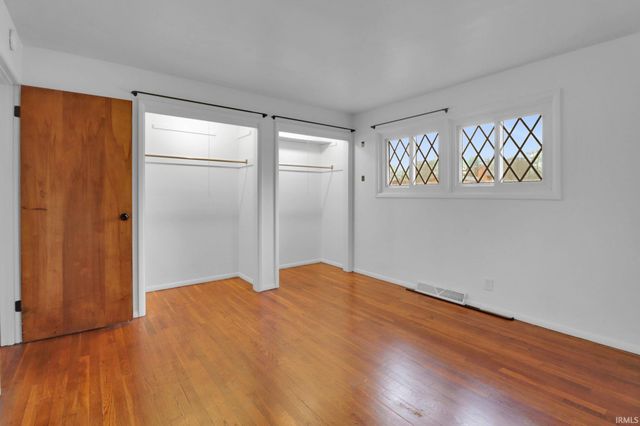 807 E Hively Avenue, Elkhart, IN 46517