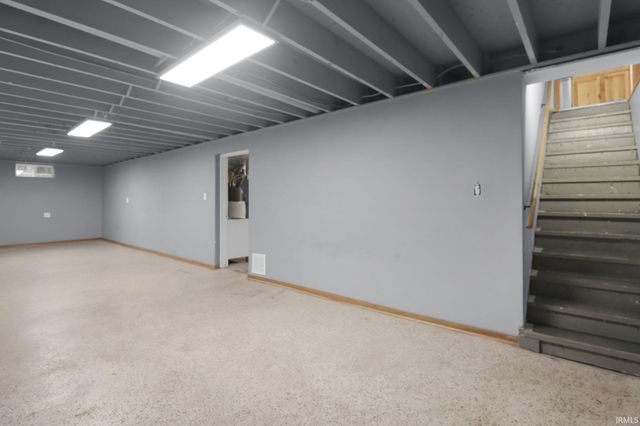 807 E Hively Avenue, Elkhart, IN 46517