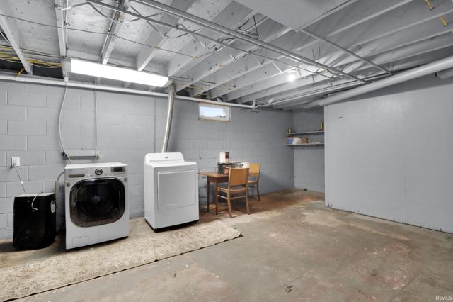 807 E Hively Avenue, Elkhart, IN 46517