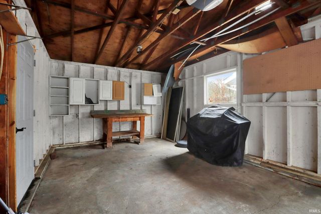 807 E Hively Avenue, Elkhart, IN 46517